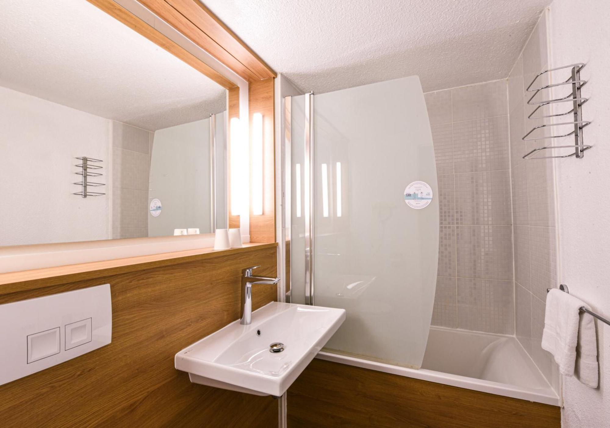 Kyriad Villeneuve Saint Georges - Hotel Renove Εξωτερικό φωτογραφία